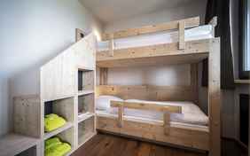 Kinder Etagenbett in der Familieneinheit Kronplatz - Foto: Alex Filz